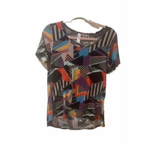 Women’s LulaRoe Abstract T Shirt Size Small NWOT